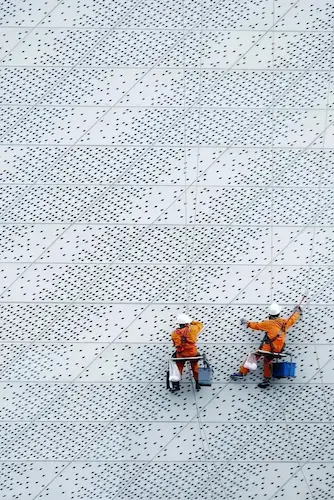 შრომითი ხელშეკრულების შეწყვეტა: სრული იურიდიული გზამკვლევი დამსაქმებლებისა და დასაქმებულთათვის